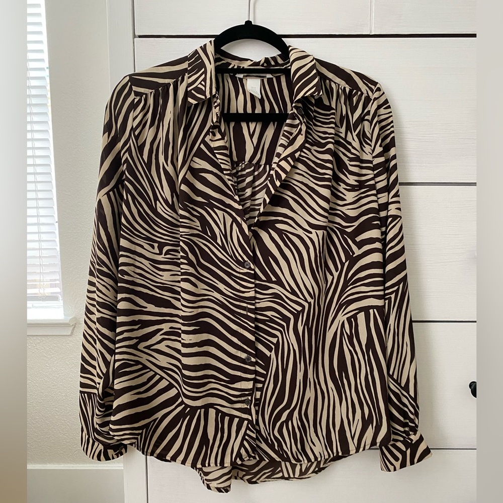 H&M | Zebra Print Long Sleeve Top